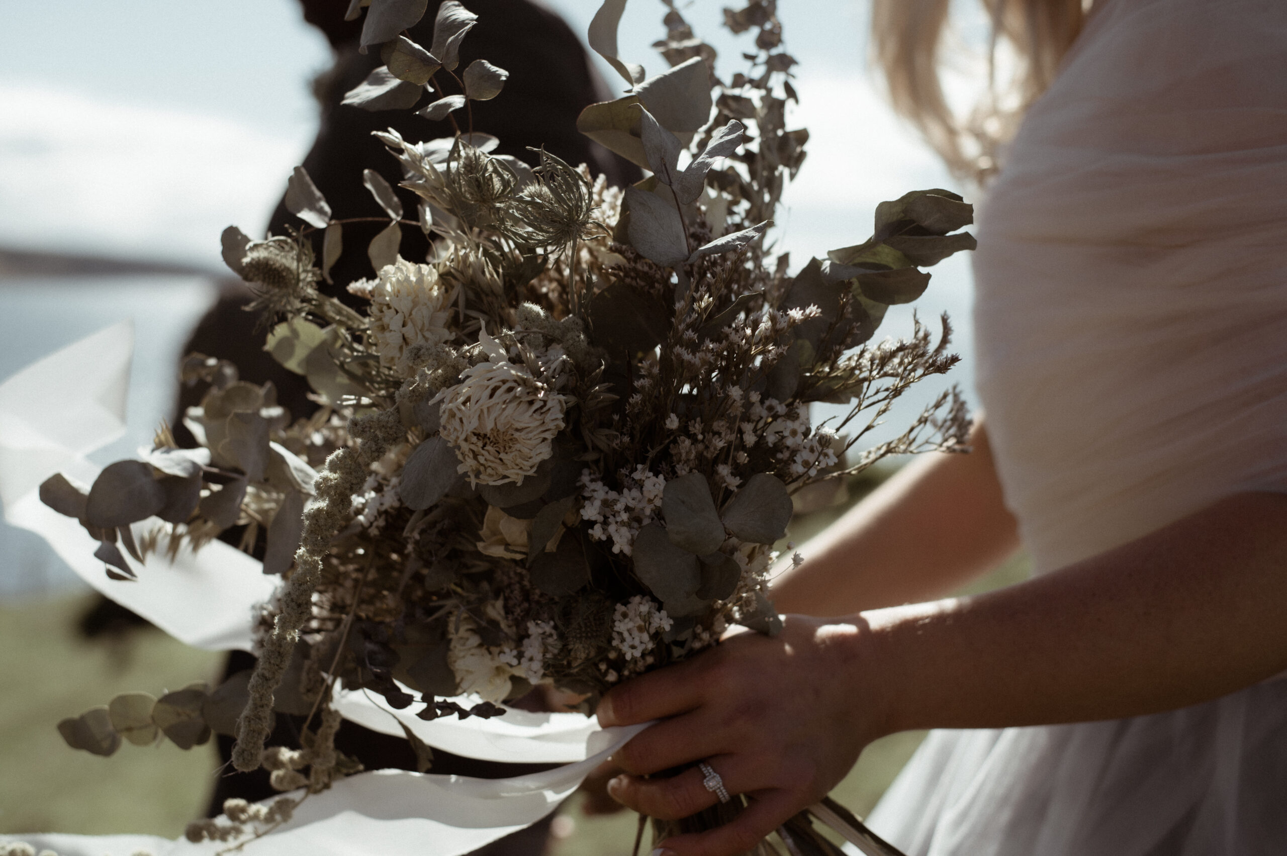 Dry bouquet for sustainable wedding and elopements
